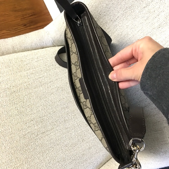 Authentic Gucci unisex messenger bag coated canvas - Picture 10 of 16